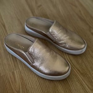 Vionic Splendid Dakota metallic slide